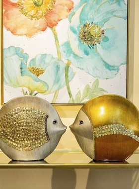 高档欧式摆件创意家居装饰品陶瓷工艺品情侣鱼客厅酒柜电视柜摆件