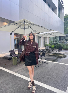 小香风短款上衣外套女开衫时尚潮流重工金线提花毛衣粗针织衫黑金