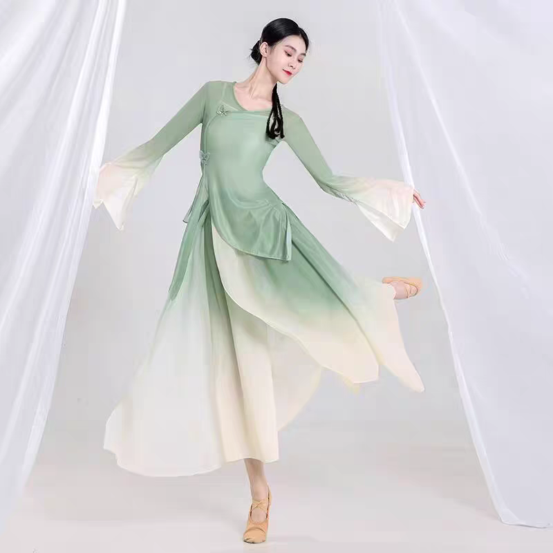 新款古典舞演出服女飘逸中国风女童扇子广场秧歌舞蹈服