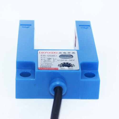 U型槽光电开关感测器E3S-GS30C1/E4红外感应直流三线四线对射30MM