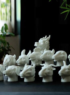 家居饰品创意小摆件十二生肖个性兽首手工白瓷工艺品客厅玄关装饰