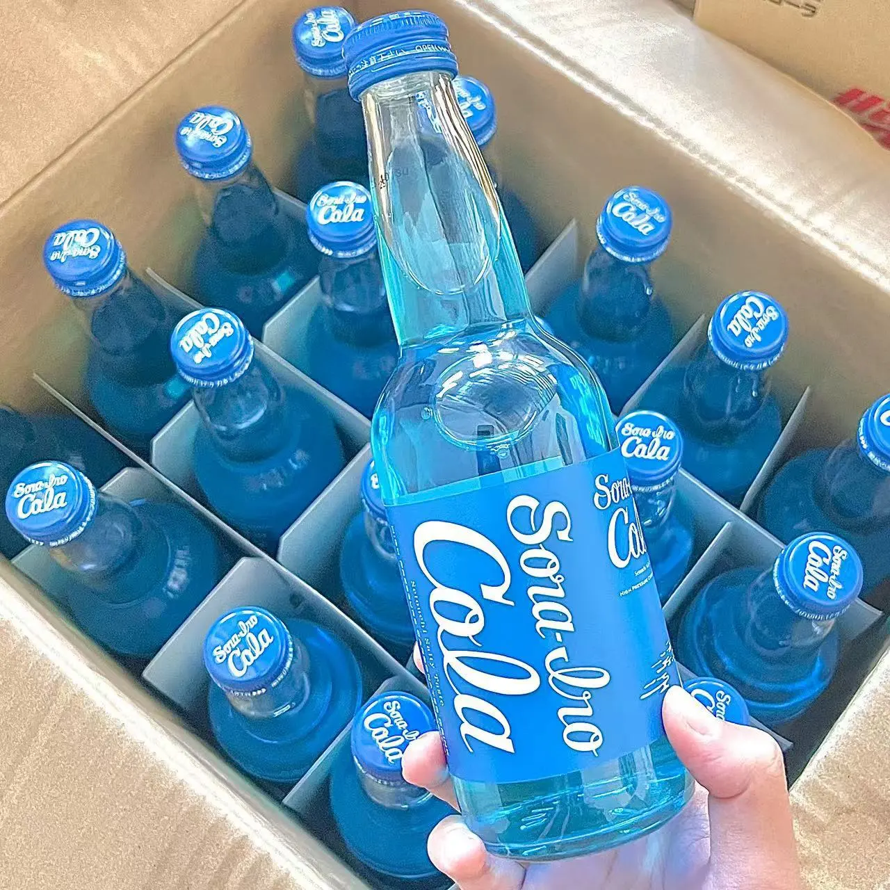 日本进口齐藤蓝可乐限定收藏版蓝碳酸饮料