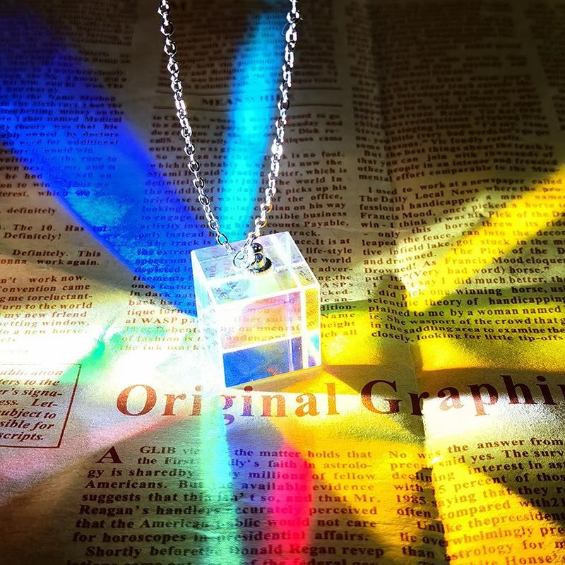 太阳捕手钥匙扣棱光镜立方体挂件玻璃水晶合色棱镜车内挂坠装饰