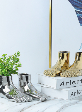 北欧轻奢创意抽象足脚掌摆件家居样板房酒店会所民宿软装饰品