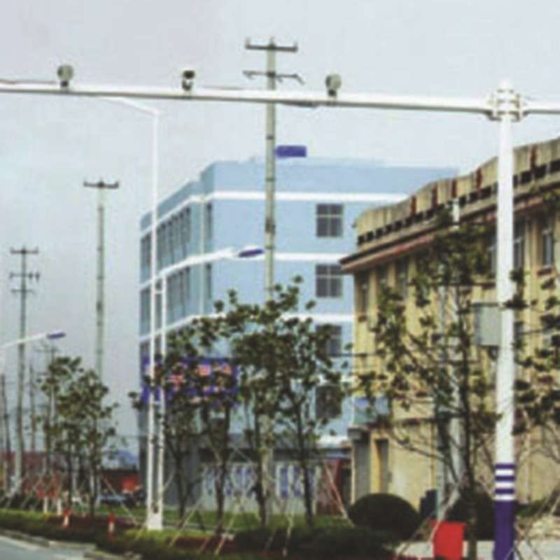 八角杆监控立杆八棱杆交通信号灯杆卡口道路标志牌杆红绿灯
