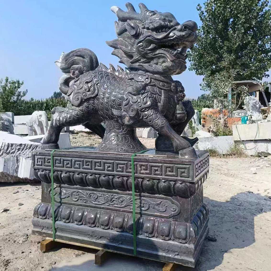 石雕麒麟天然汉白玉花岗岩石晚霞红献宝酒店别墅门口摆件石材