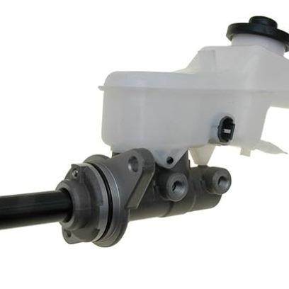 M630660 MC391219 47201-12B20适用于Toyota Matrix制动总泵