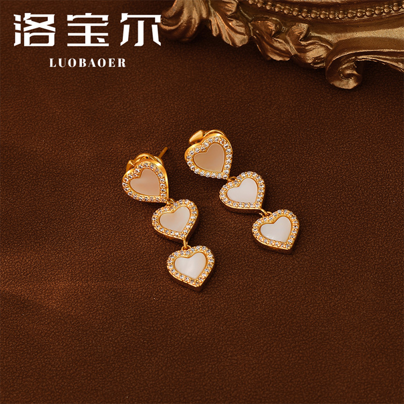 洛宝尔铜合金轻奢风女耳钉