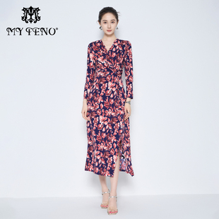 马天奴2026春夏新款粉色印花V领收腰长袖连衣裙子长裙气质时尚女