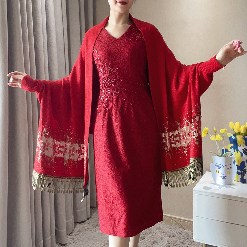 秋冬大红披肩结婚宴喜妈妈婆婆搭配旗H袍礼服裙子保暖带袖刺绣流