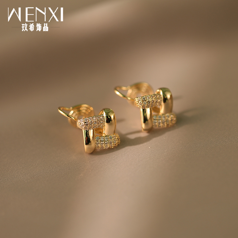 轻奢高级感菱形蚊香盘耳夹t女无耳洞耳环2024新款爆款小众设计耳