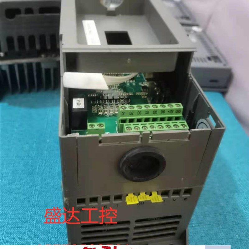极速PI500A 2R2G3普传变频器 2.M2kw 380v 包好