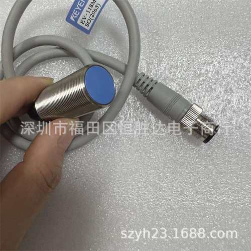 基恩士EV-130UC 108U 118U KEYENCE接近开关EV-112U 130U 118UC