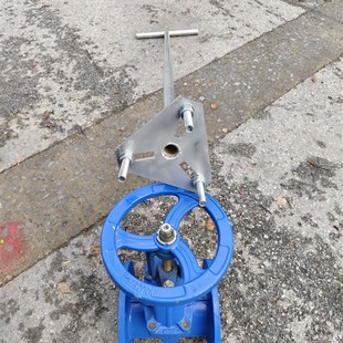 免下井地下闸阀手轮开关三爪扳手通用可调节暗杆明杆阀门钥匙