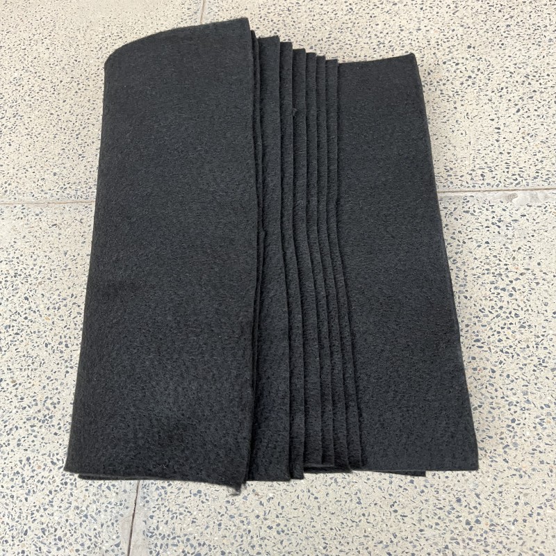 黑色吸油毡毯车间地面防滑机器渗油漏油加油站危化品吸收吸油毛毡