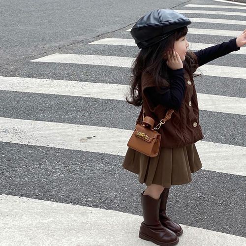 网红儿童包包女童宝宝手提凯莉包小女孩外出时尚配饰包百搭斜挎包