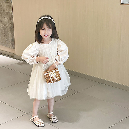 2023新款时尚小女孩编织包儿童外出网红草编手提包珍珠配饰斜挎包