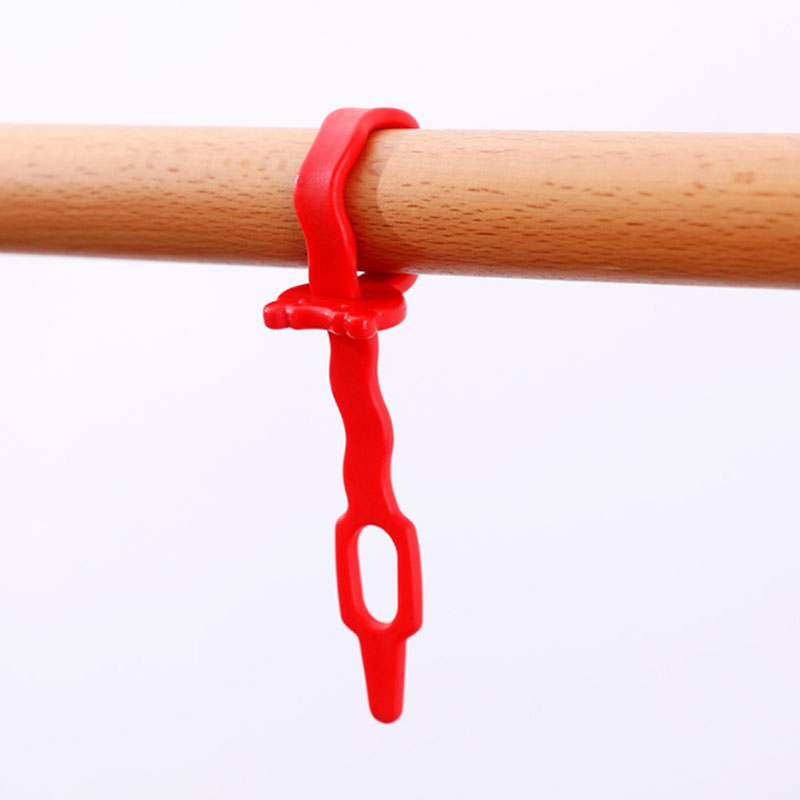 衣架固定锁d扣塑料挂钩晾衣防滑卡扣圆管方管室外防风钩晒衣绳防