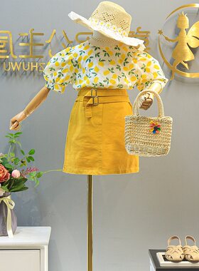 2023夏小女童印花牛仔裙套装儿童泡泡袖柠檬上衣半U身包裙两件套