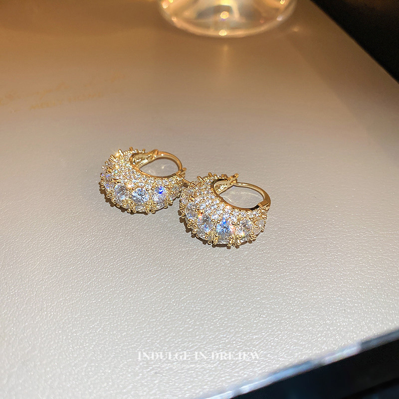 EXQUISITE SPARKLING DIAMOND EARRINGS 2024 NEW HOT EARRINGS LIGHT LUXURY NICHE DESIGN SENSE OF HIGH-END EARRINGS FRENCH EARRINGS WOMEN