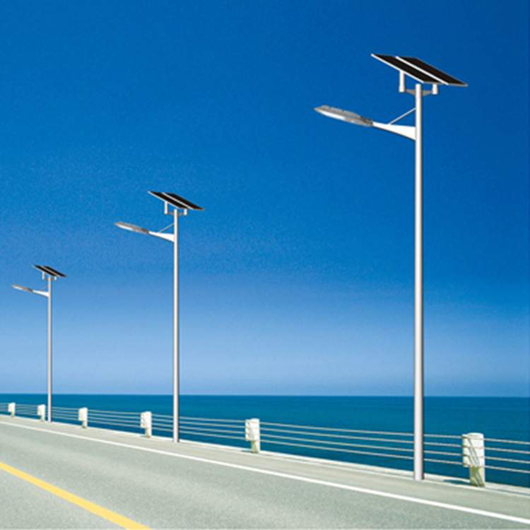 新农村建设户外亮化太阳能路灯 道路感应LED照明太阳能路灯