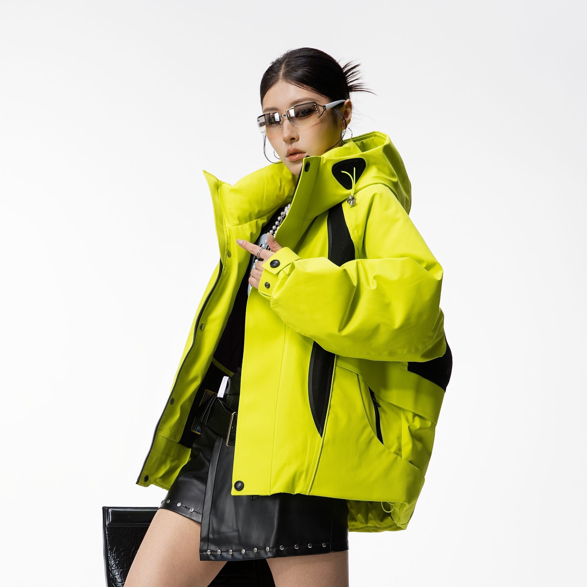 90鹅绒服冬季机能风拼接羽绒服