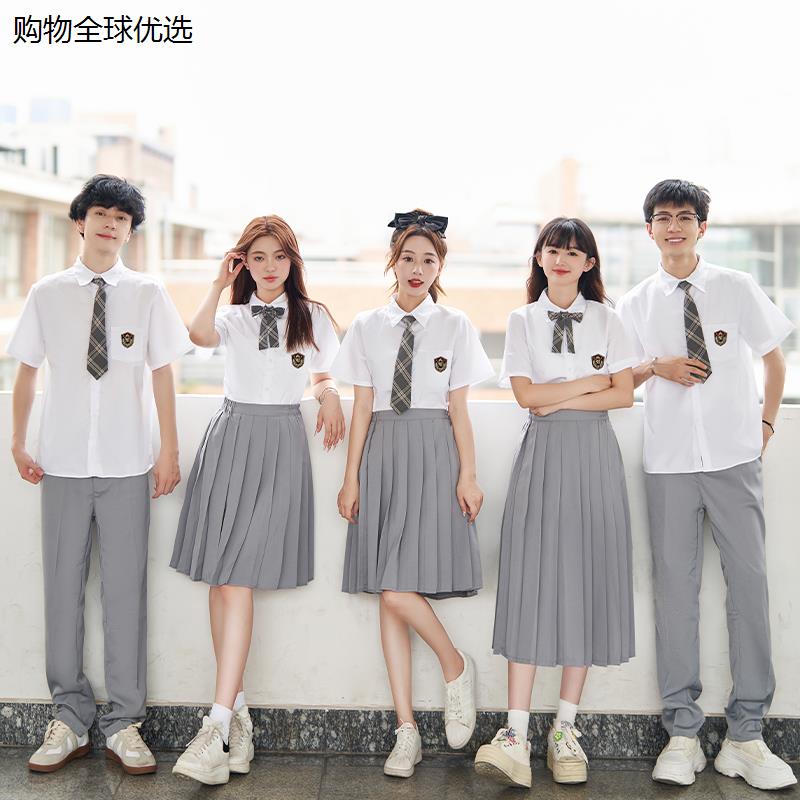高中生合唱诗歌朗诵演出