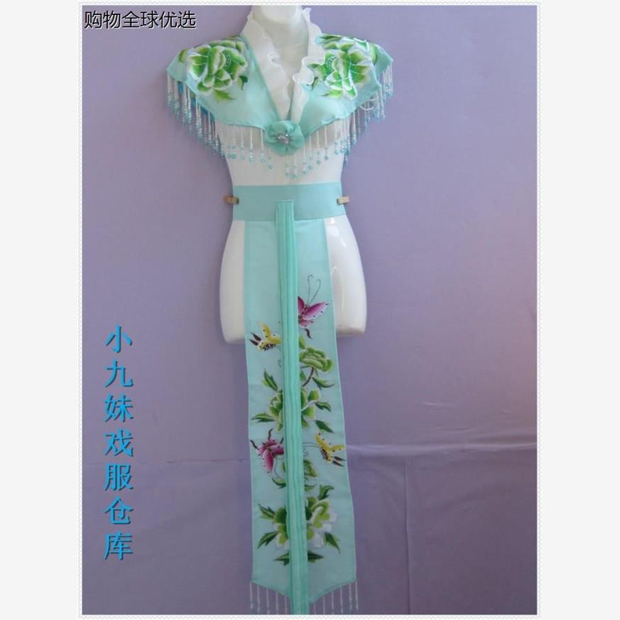云肩腰带佩古装越剧小旦