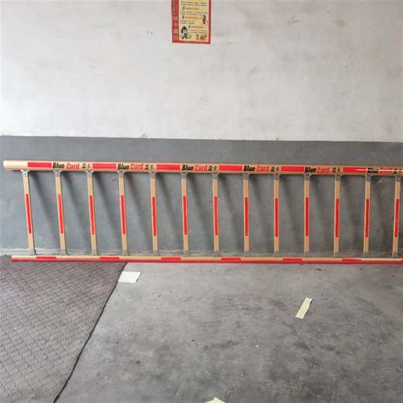 蓝卡道闸杆 带灯椭圆道s闸杆 金色直杆带防砸胶条停车场小区门卫