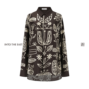 Into The East己印桑蚕丝图腾长袖衬衫