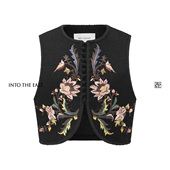 Into The East己印花柄刺绣盘扣马甲