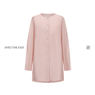 Into The East己印香槟粉圆领长上衣