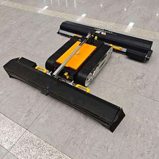 鲁昱智能 高压喷头光伏板清洗设备 光伏电站清洗机器人多少钱一台