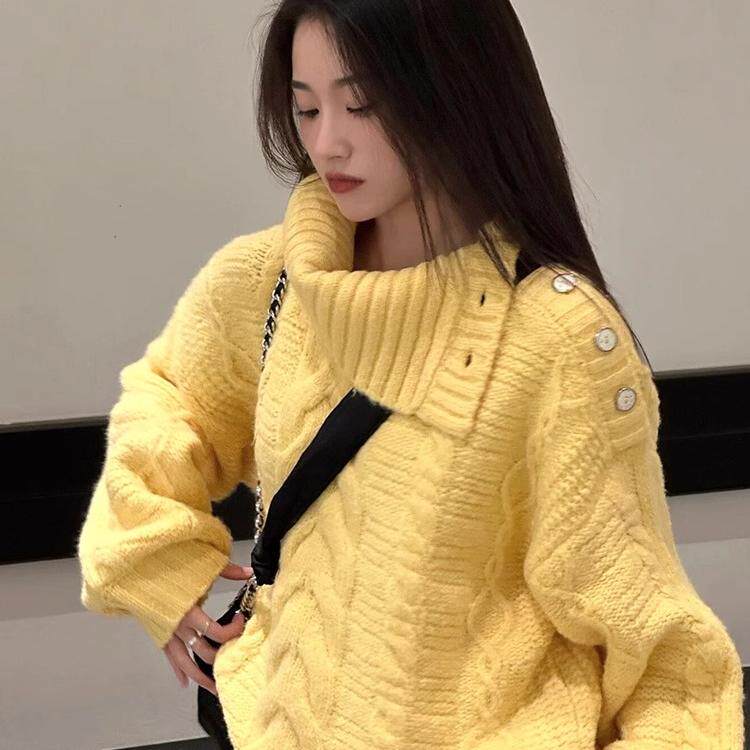 韩系温柔鹅黄色翻领毛衣