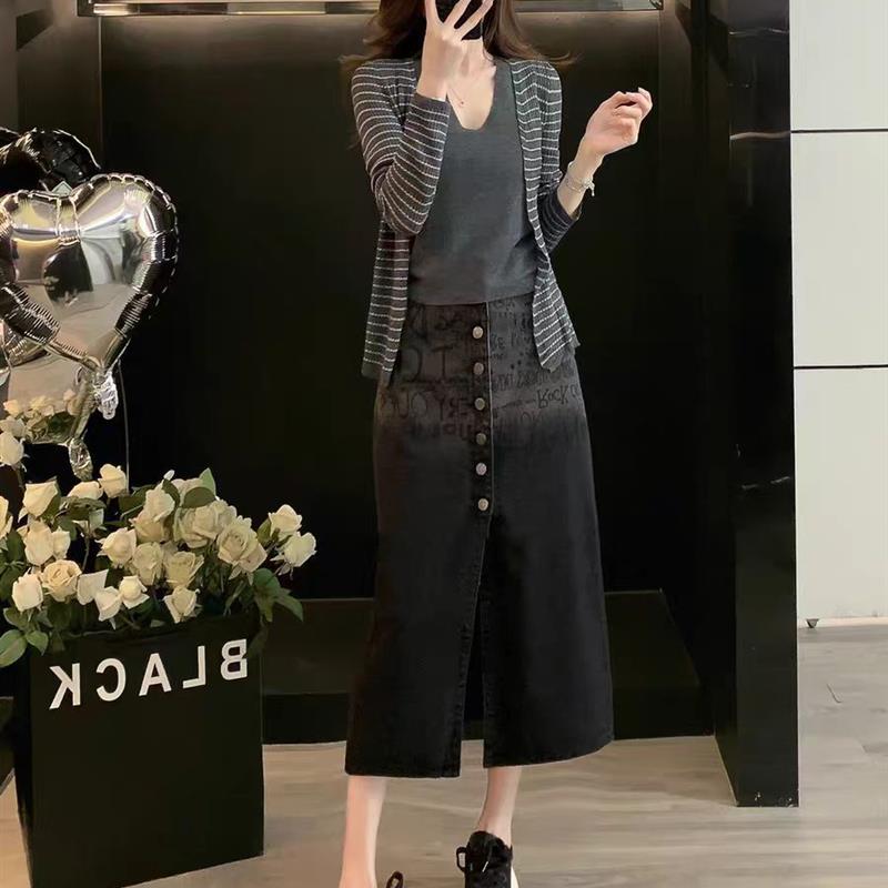 套装裙子2025新款今年流行爆款超火秋装女装入秋40减龄穿搭一整套