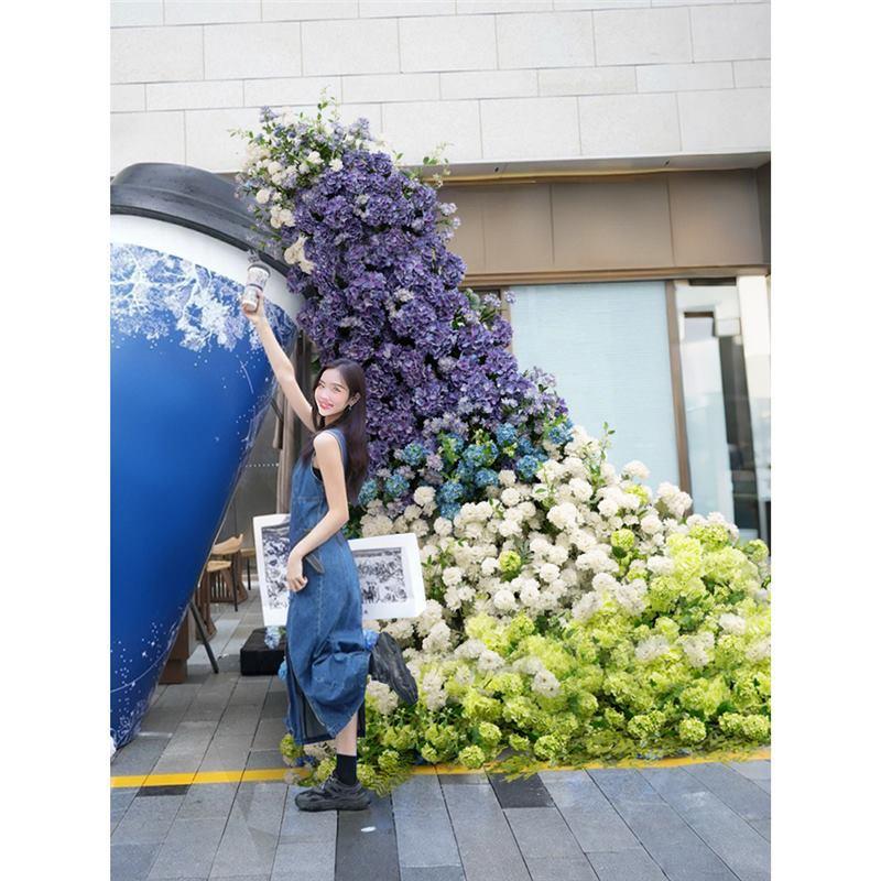 网红瀑布花艺成品渐变色真花墙花海奶茶店商业墙面拍照背景挂花