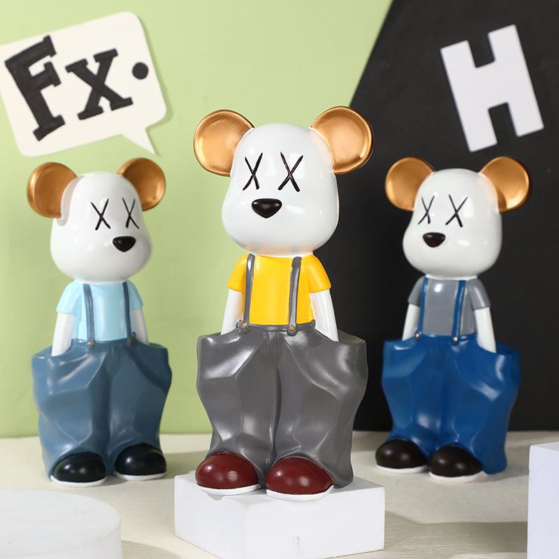 可爱网红卡通潮玩背带熊工艺品摆件家居客厅电视柜酒柜简约装饰品
