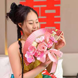 中式结婚折扇手捧花新娘领证出嫁摄影仿真花晨袍秀禾捧花婚庆喜品
