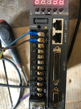 汇川IS620PS2R81，400W，一起出，不单出，有三个