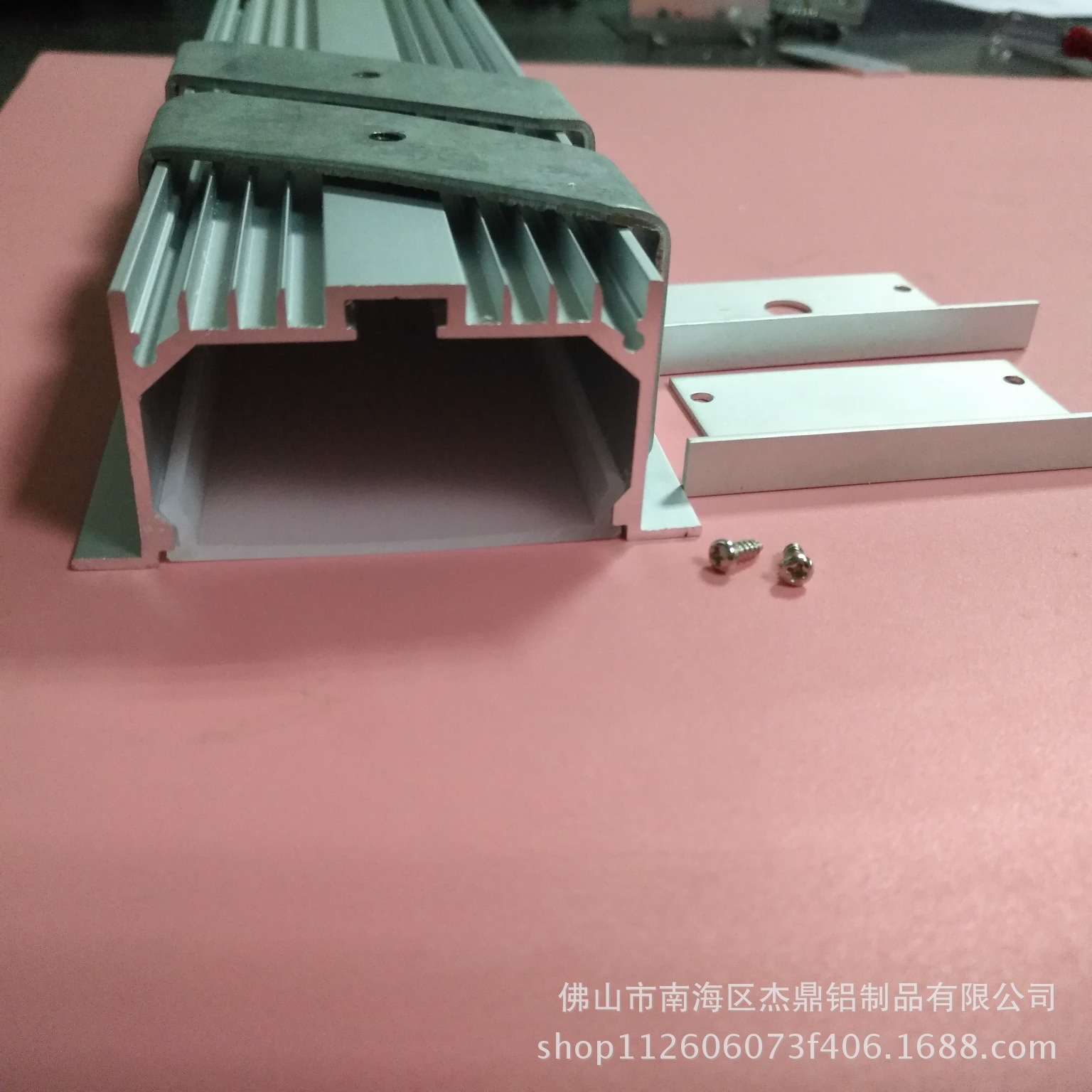 源头厂家led办工灯线条灯铝材外壳. LED硬灯条铝槽.工装铝槽套件