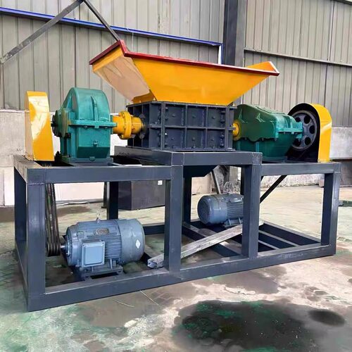 大小型撕碎机单双轴工业垃圾废旧家具金属塑料破碎废铁轮胎破碎机