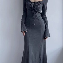 灰色长袖连衣裙女装早春小妈感紧身鱼尾裙子方领修身中.长款包臀