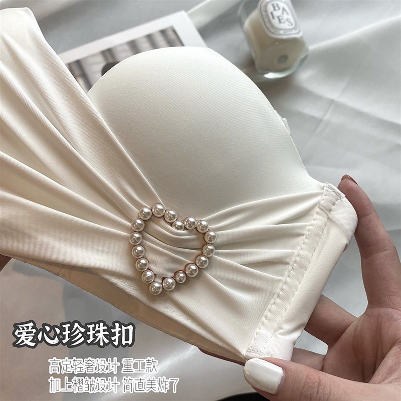 套装新款小c胸聚拢美背在逃公主爱心皱褶甜美风文胸罩无钢圈内衣