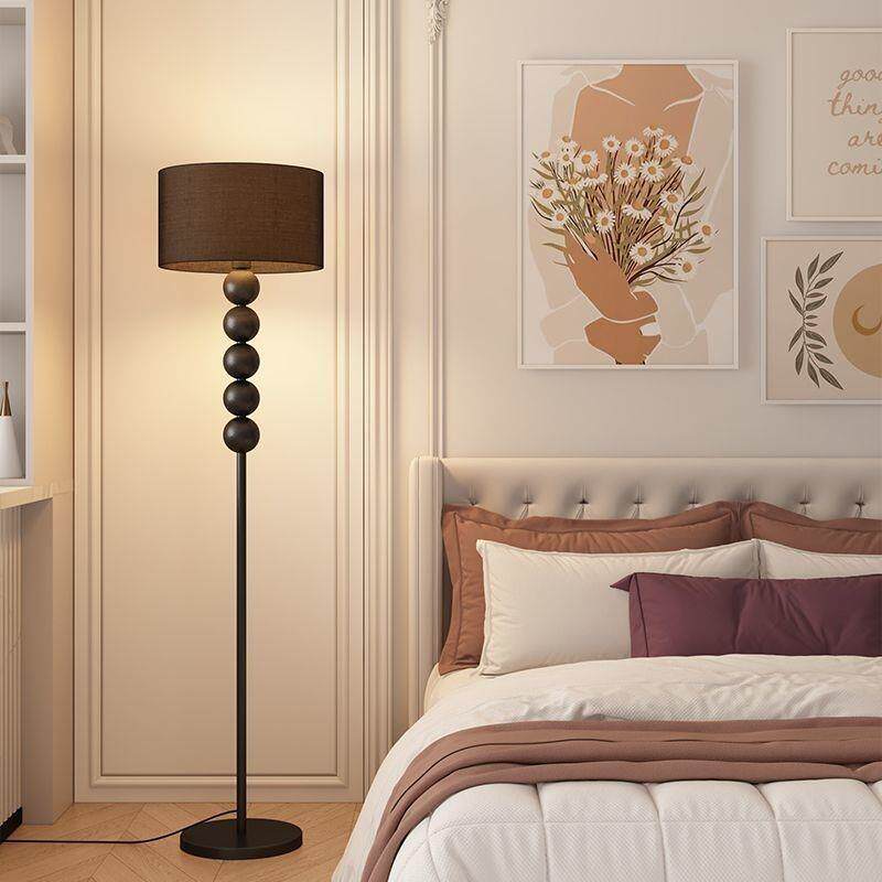 简约北欧风客厅落地灯书房卧室样板房高级高颜值复古轻奢立式新款