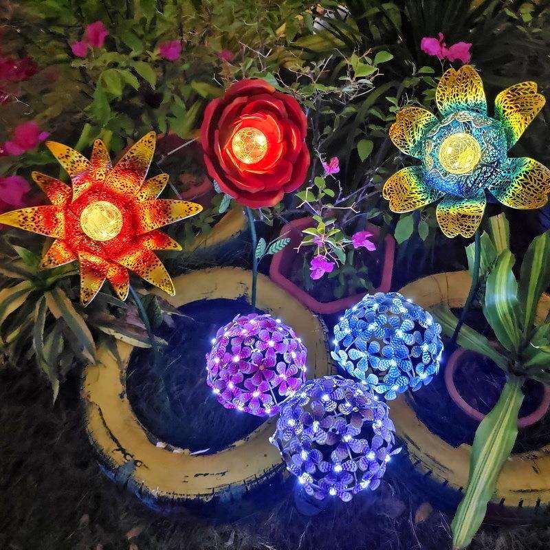 跨境民宿庭院花园金属装饰铁艺太阳能灯绣球花束仿真绿植落地插件