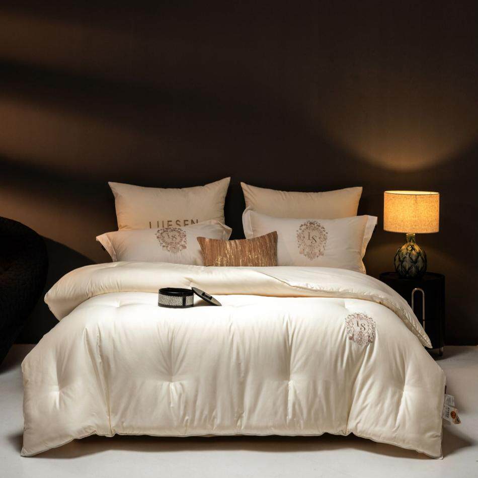 【懒人猫家纺】 爱彼80李官奇大豆被柔软亲肤（含精致包装）