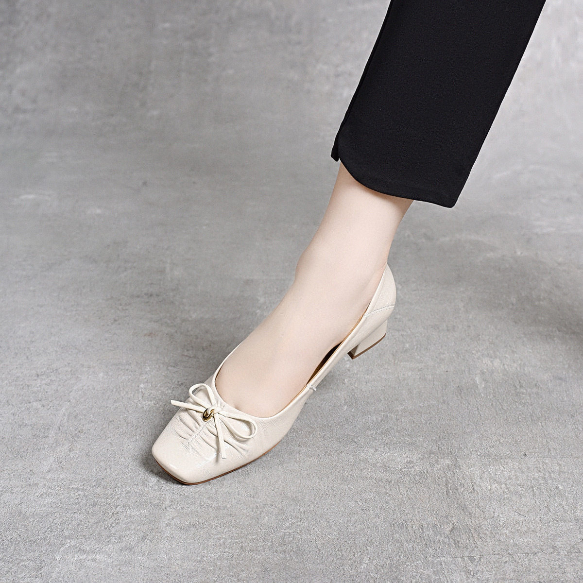 蝴蝶结浅口单鞋法式简约气质2025新款中跟女鞋头层牛皮四季小皮鞋,女鞋,浅口单鞋,淘宝优惠券,粉丝福利购,淘宝优惠卷