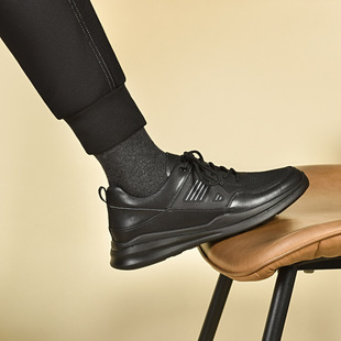 男休闲运动鞋2024秋冬款轻便黑色系带慢跑鞋散步鞋旅游鞋实体专供