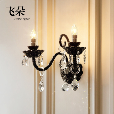 酒店客厅背景墙灯飞朵法式