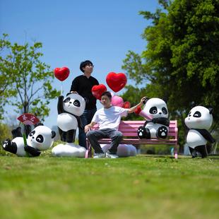 玻璃纤维卡通熊猫雕塑商场广场萌宠装置艺术景观户外动物装饰摆饰